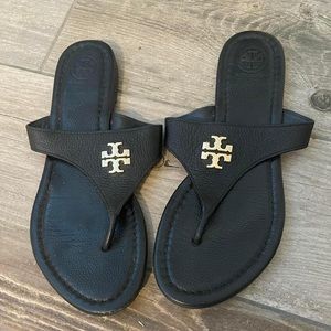 Tory Burch- Black Laura Flat sandal 

Wore 3-4 times.
EUC SFPF home.